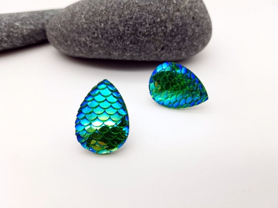 Preview: Meerjungfrauen Schuppen Ohrstecker tropfenform grün